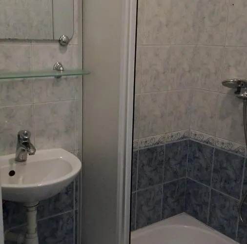 酒店 奥斯托耶酒店 *